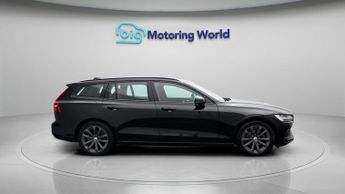 Volvo V60 B4 MOMENTUM