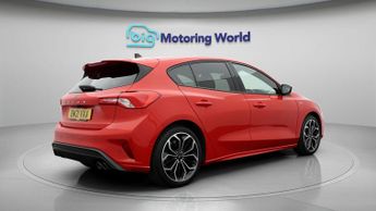 Ford Focus ST-LINE X EDITION