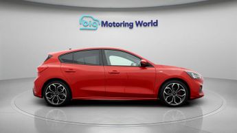 Ford Focus ST-LINE X EDITION