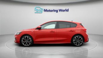 Ford Focus ST-LINE X EDITION