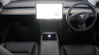 Tesla Model Y BASE