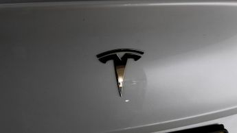 Tesla Model Y BASE