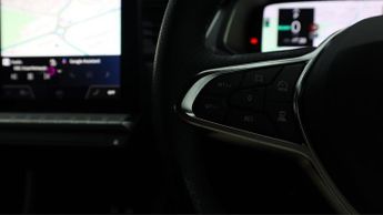 Renault Captur TECHNO E-TECH