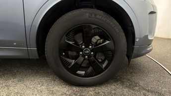 Land Rover Discovery Sport R-DYNAMIC SE