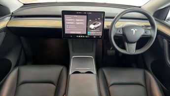 Tesla Model Y LONG RANGE AWD
