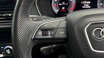 Audi Q5 SPORTBACK TFSI QUATTRO S LINE EDITION 1