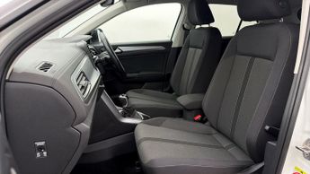 Volkswagen T-Roc LIFE TSI DSG