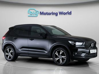 Volvo XC40 T3 R-DESIGN