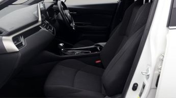 Toyota C-HR DYNAMIC