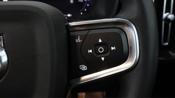 Volvo C40 RECHARGE CORE