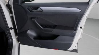 Volkswagen T-Roc LIFE TSI DSG