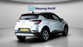 Renault Captur TECHNO E-TECH