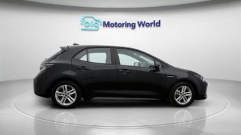 Toyota Corolla ICON TECH