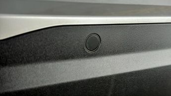 Peugeot E-2008 GT