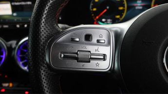 Mercedes-Benz EQA EQA 300 4MATIC AMG LINE