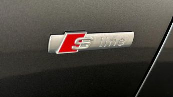 Audi A4 TFSI S LINE BLACK EDITION