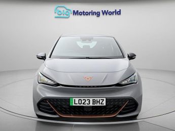 CUPRA Born V1