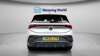 CUPRA Born V1