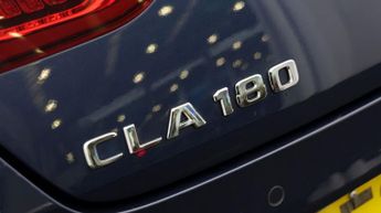 Mercedes-Benz CLA CLA 180 AMG LINE
