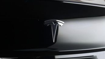 Tesla Model 3 MODEL 3