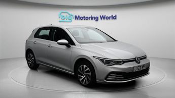 Volkswagen Golf STYLE TSI DSG