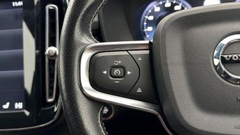 Volvo XC40 RECHARGE T5 R-DESIGN PRO