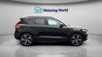 Volvo XC40 RECHARGE T5 R-DESIGN PRO