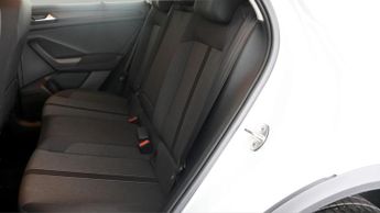 Volkswagen T-Roc LIFE TSI DSG