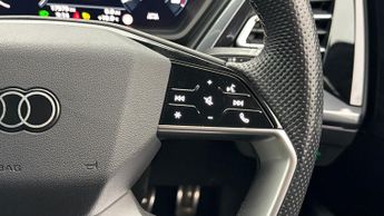 Audi Q4 e-tron S LINE