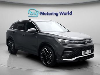 Volkswagen Tiguan R-LINE TSI DSG
