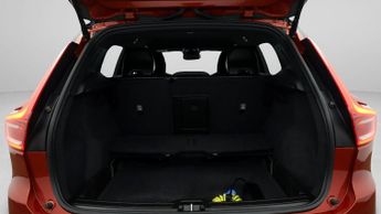 Volvo XC40 RECHARGE TWIN AWD