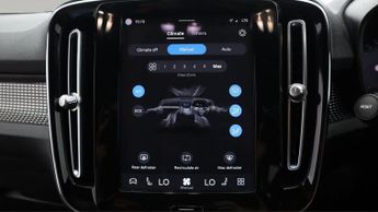 Volvo XC40 RECHARGE TWIN AWD