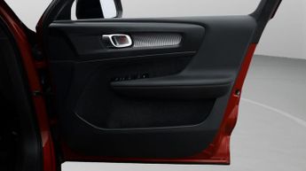 Volvo XC40 RECHARGE TWIN AWD
