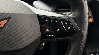 CUPRA Born V1