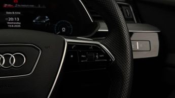 Audi Q8 e-tron QUATTRO BLACK EDITION