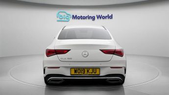 Mercedes-Benz CLA CLA 180 AMG LINE PREMIUM