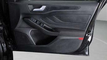 Ford Focus ST-LINE X