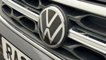Volkswagen T-Roc R-LINE TSI DSG