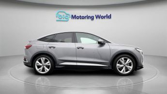 Audi Q4 e-tron SPORTBACK S LINE QUATTRO