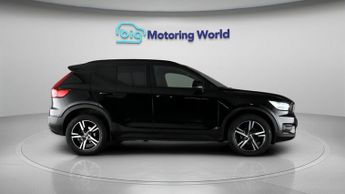 Volvo XC40 T3 R-DESIGN