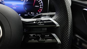 Mercedes-Benz GLC GLC 300 E 4MATIC AMG LINE PREMIUM PLUS