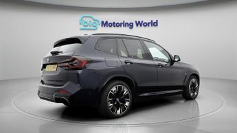 BMW iX3 M SPORT PRO