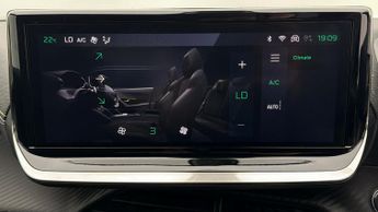 Peugeot 2008 PURETECH EAT8 S/S GT