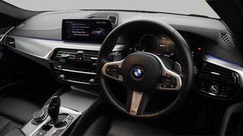 BMW 5 Series 530E M SPORT