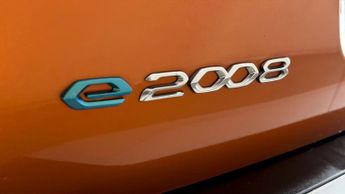 Peugeot E-2008 GT