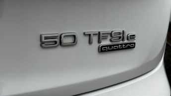 Audi Q5 TFSI E S LINE QUATTRO