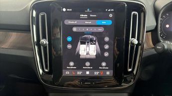 Volvo C40 RECHARGE PRO TWIN AWD