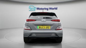 Hyundai KONA PREMIUM