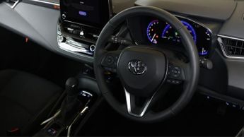 Toyota Corolla ICON TECH