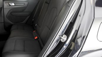 Volvo XC40 RECHARGE PLUS